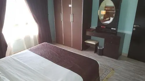 Boulevard City Suites Hotel Apartments Дубай 0*,